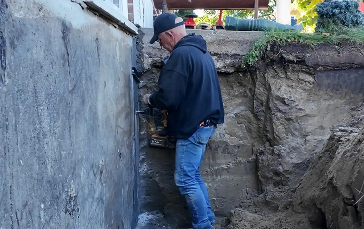 Fondation béton coulé fissures, infiltration et drainage